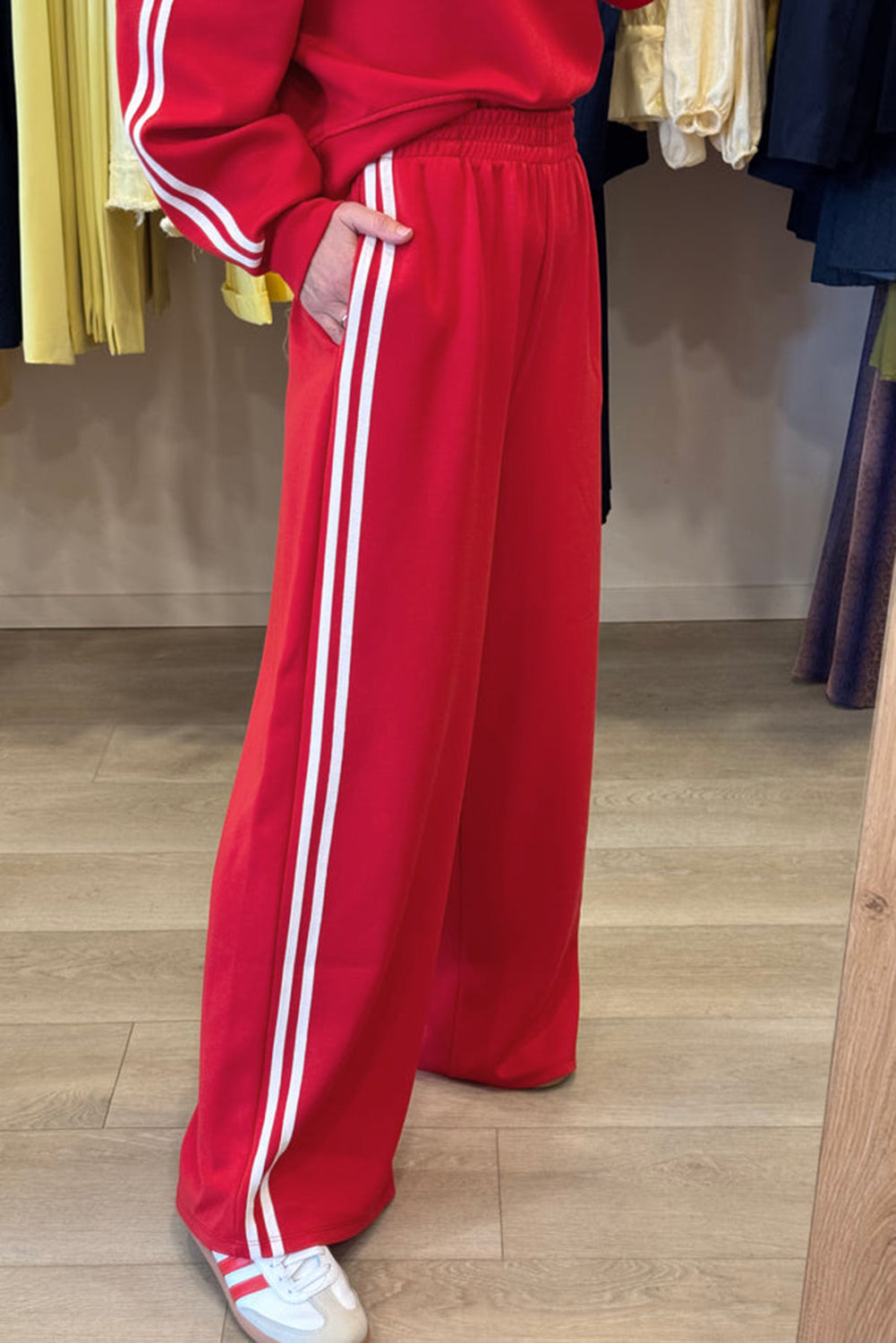 Fiery Red Varsity Striped Detail Crewneck Pullover Elastic Sweatpants 2pcs Outfit